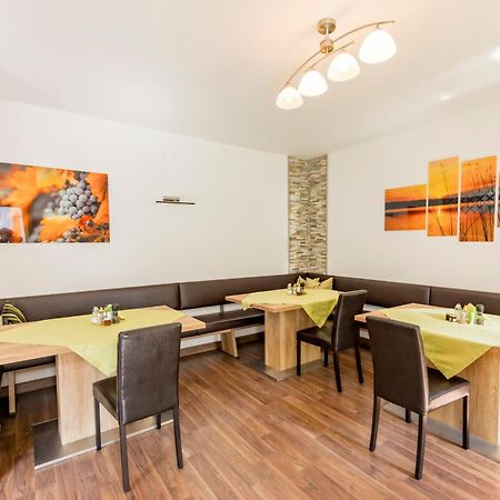 Weingut Apartment Hildegard Gangl Illmitz Esterno foto