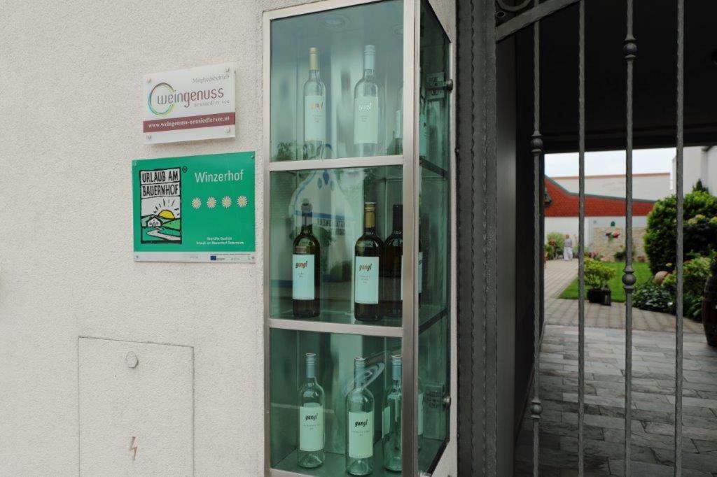 Weingut Apartment Hildegard Gangl Illmitz Esterno foto