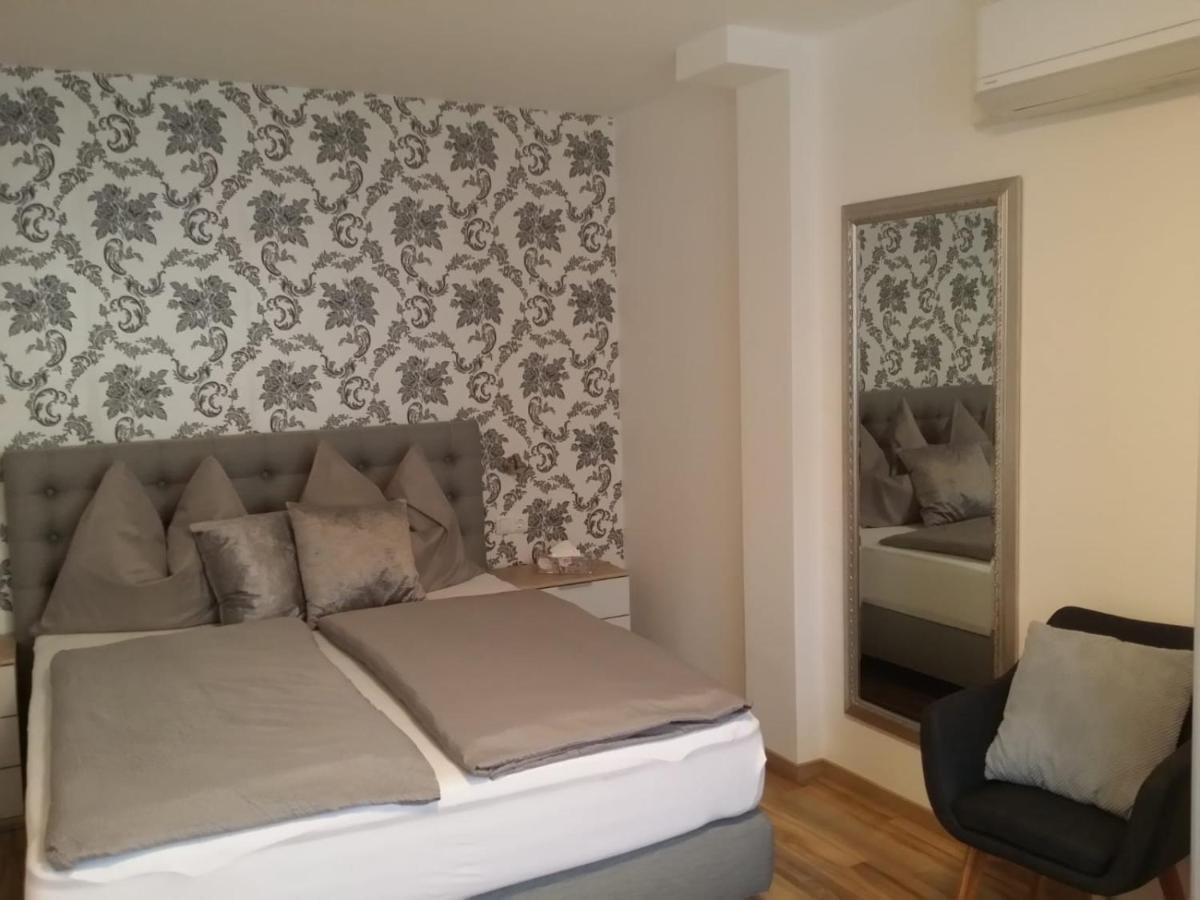 Weingut Apartment Hildegard Gangl Illmitz Esterno foto