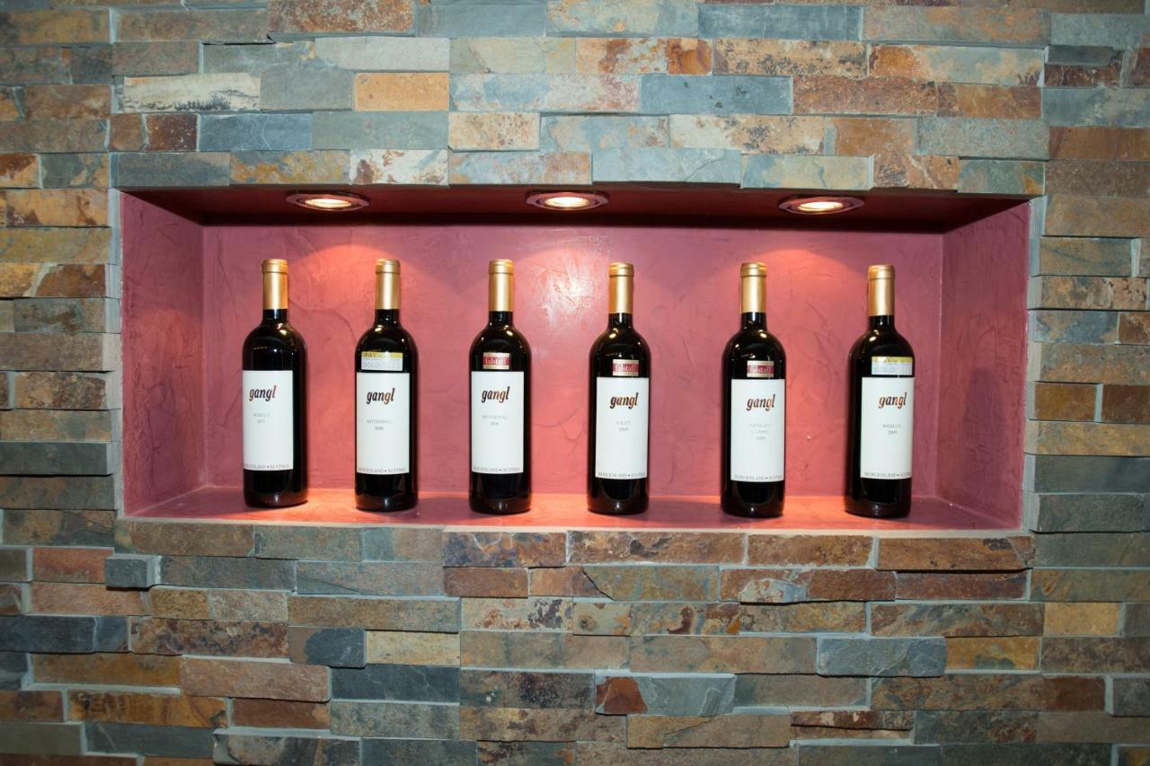 Weingut Apartment Hildegard Gangl Illmitz Esterno foto