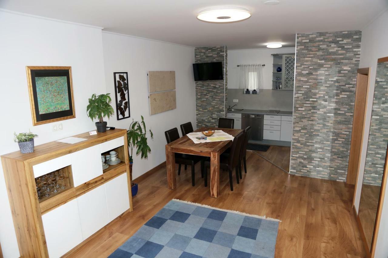 Weingut Apartment Hildegard Gangl Illmitz Esterno foto